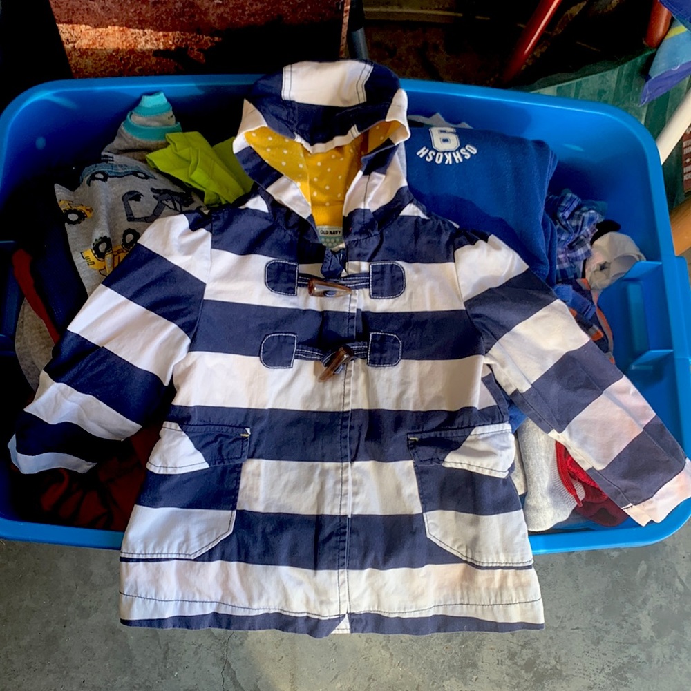 3t Old Navy jacket